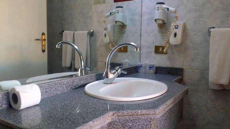 Bathroom 4, Giftun Azur Resort - All inclusive, Al-Ghurdaqah
