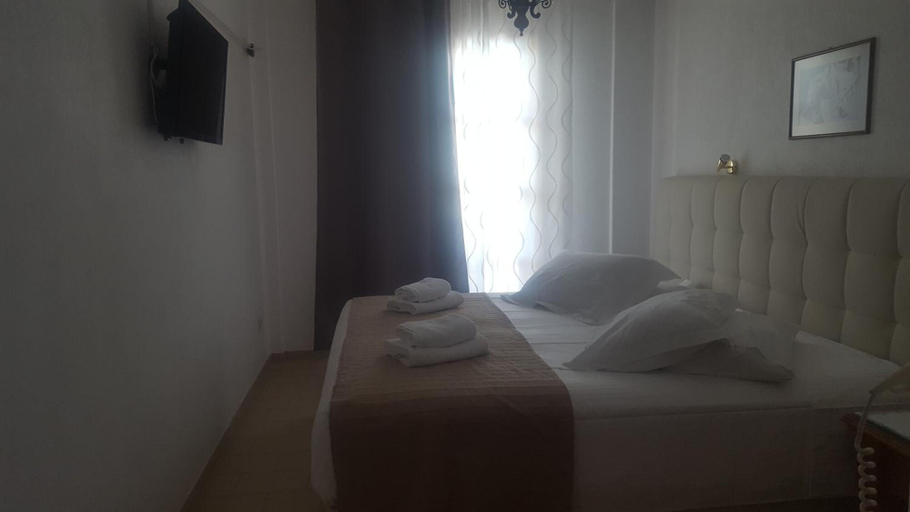 Bedroom 3, Santa Elena, South Aegean