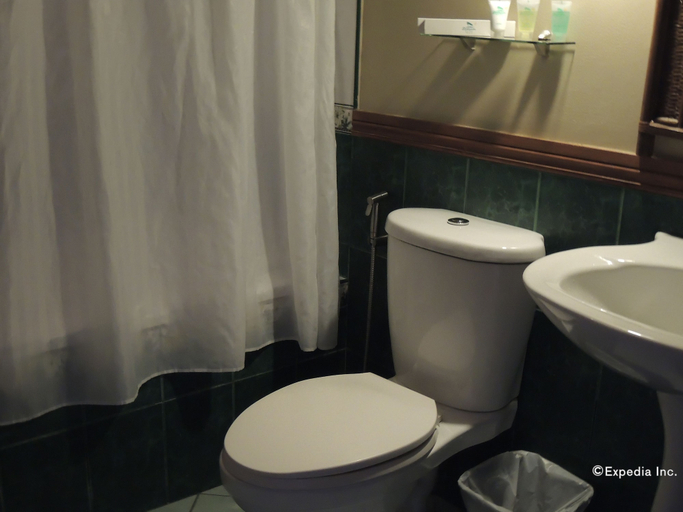 Bathroom 5, Elsalvador Beach Resort, Danao City