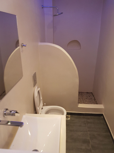 Bathroom 5, Argiris Studios, South Aegean