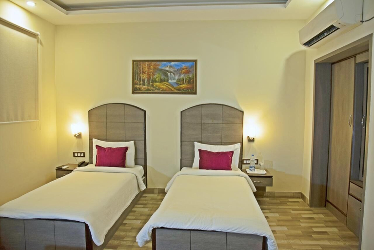 Bedroom 3, Spring Sky Mughalsarai by ShriGo Hotels, Chandauli