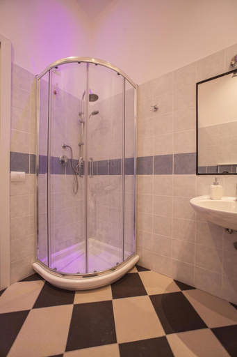 Bathroom 5, Manì Rooms, Cagliari