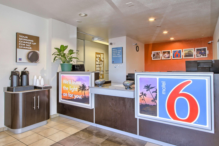 Public Area 2, Motel 6 Tulare, CA, Tulare