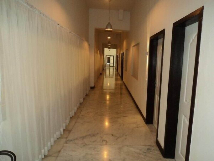 Others 5, The Enterprise, Karachi
