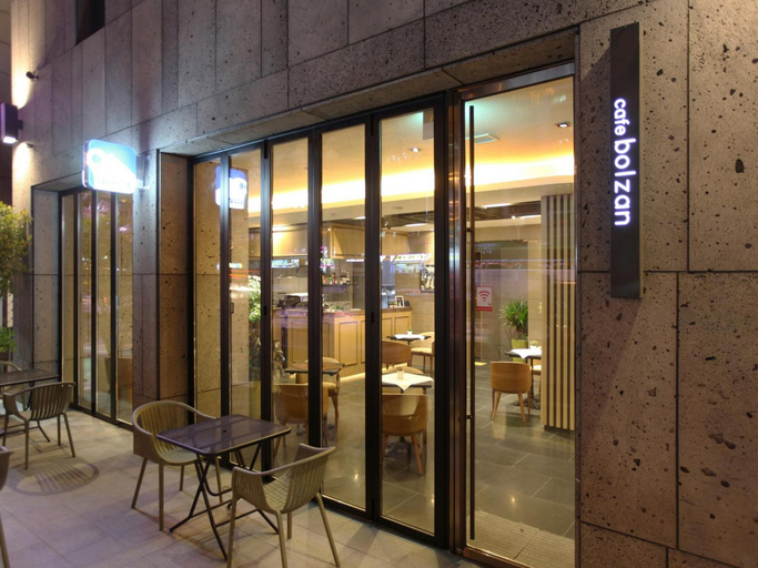 Others 3, Vine Hotel, Seongnam