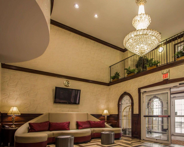 Public Area 3, Quality Suites NYC Gateway, North Bergen