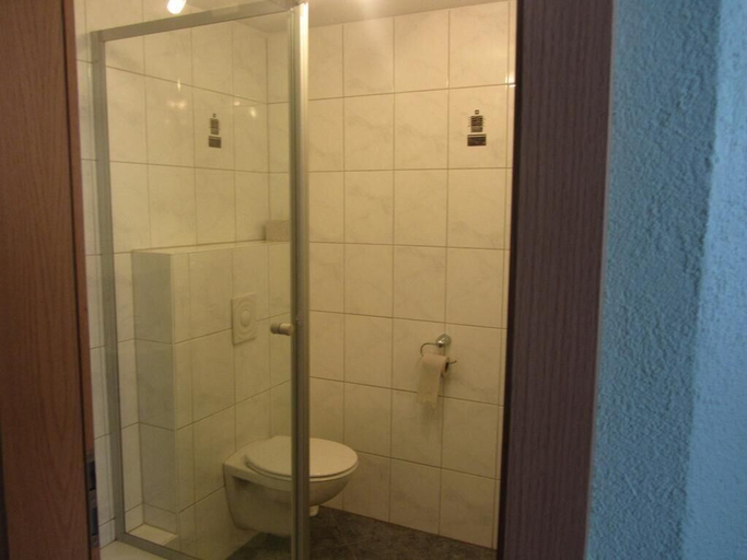 Bathroom 5, Hotel Gasthof Pension Riebel, Neustadt an der Waldnaab