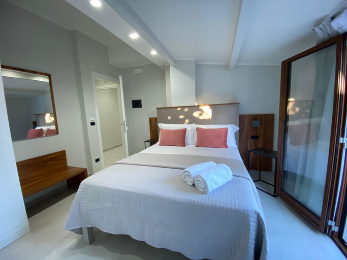 Bedroom 4, Villa Antonino, Messina