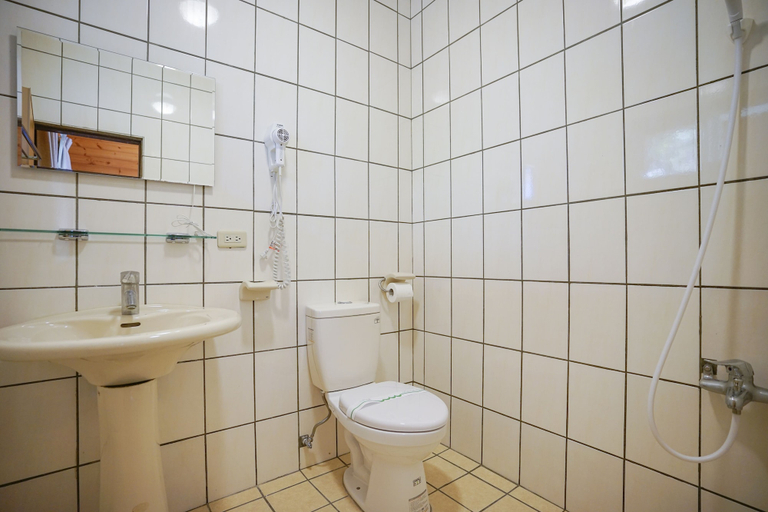 Bathroom 4, Cloud Falls Resort, Nantou