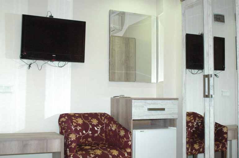 Bedroom 4, Konak Saray Hotel, Konak