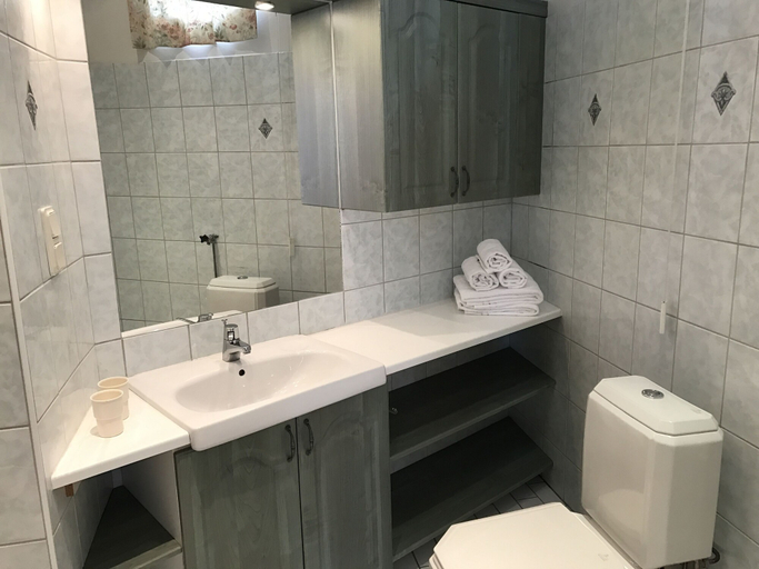 Bathroom 4, Börsen Apartment Suites, Gotland