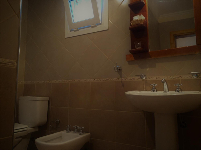 Bathroom 4, Vertical Lodge, Lago Argentino