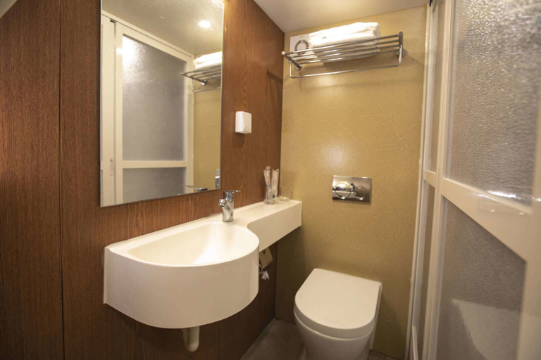 Bathroom, Tengsen Apartment Wanke Yuncheng Branch, Guangzhou