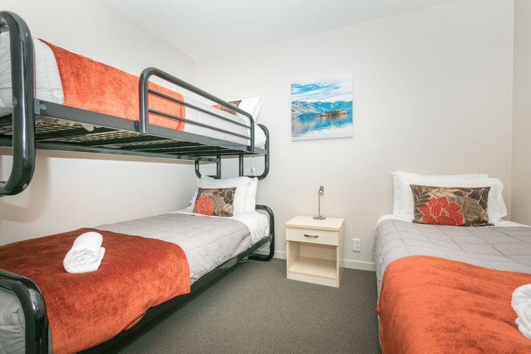 Bedroom 2, Bella Vista Motel Wanaka, Queenstown-Lakes