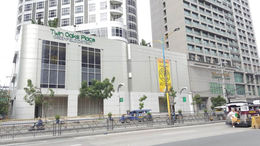Exterior & Views 2, Twin Oaks Place Units, Pasig City