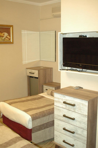 Bedroom 4, Konak Saray Hotel, Konak