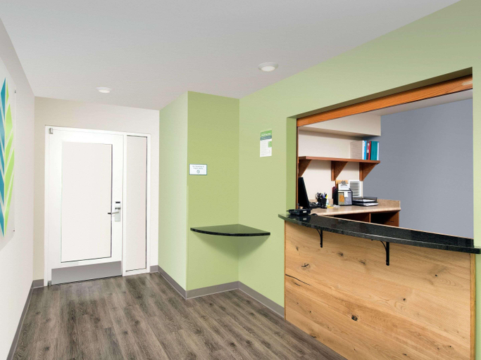 Public Area 2, WoodSpring Suites Merrillville, Lake