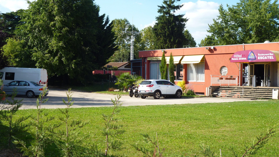 Exterior & Views 2, Cit'Hotel Escatel, Saône-et-Loire