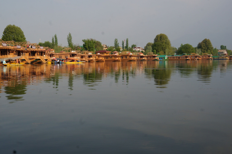 Others 4, Wangnoo Worth Houseboats, Srinagar