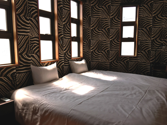 Bedroom 2, Antenna Room, Miyakojima