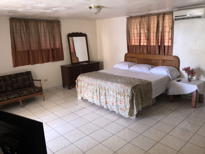 Bedroom 3, Detente Du Cacique Villa Hotel, Port-au-Prince