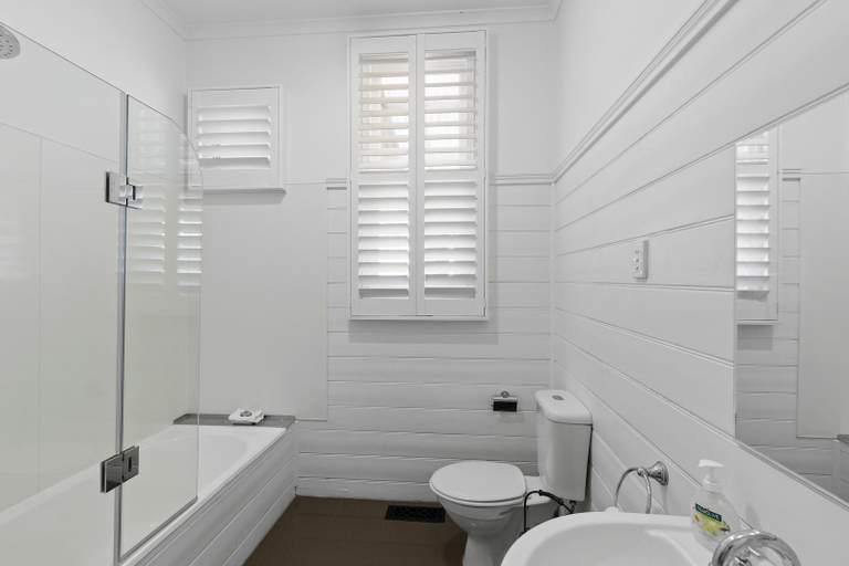 Bathroom 3, Healesville Garden Accommodation, Yarra Ranges - North
