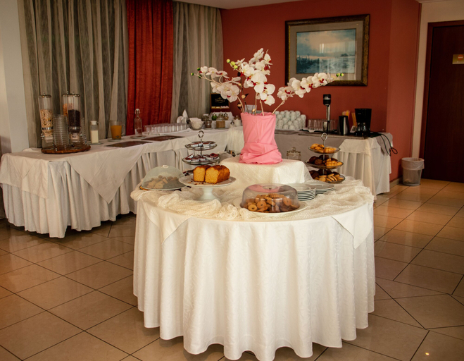 Food & Drinks 5, Arta Palace, Epirus