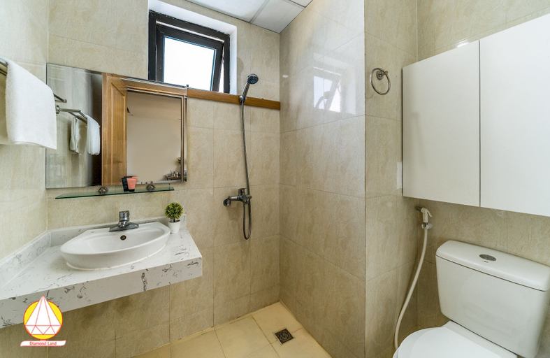 Bathroom 3, Diamond Apartment Bien My Khe, Da Nang