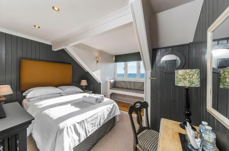 Bedroom 2, Bosanneth, Cornwall