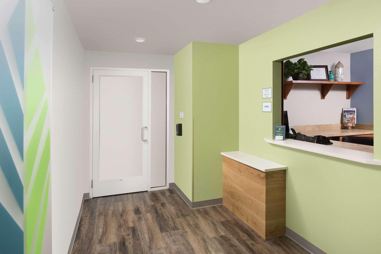 Public Area 2, Extended Stay America Select Suites - Kalamazoo - West, Kalamazoo