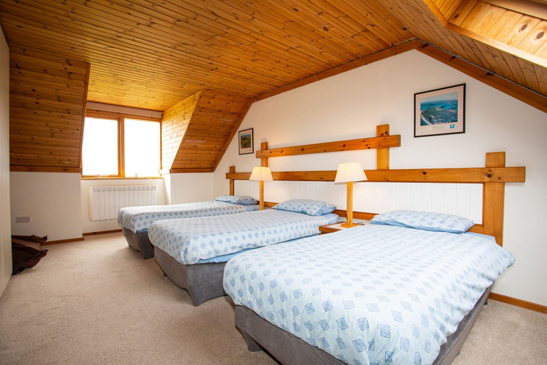 Bedroom 2, Stone Cottage Holiday Home Ballinskelligs