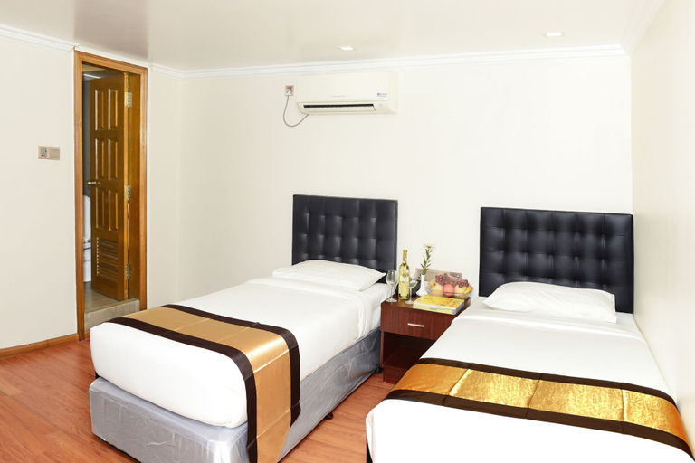 Bedroom 4, Hotel Bond, Yangon