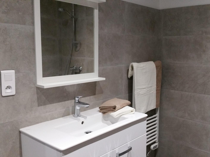 Bathroom, Le Clos du Loup, Alpes-Maritimes