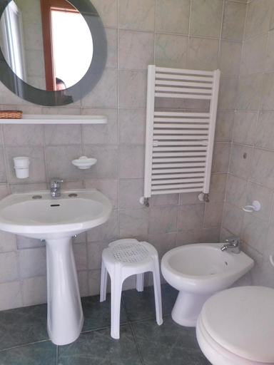Bathroom 3, Hotel Dolores, Rimini