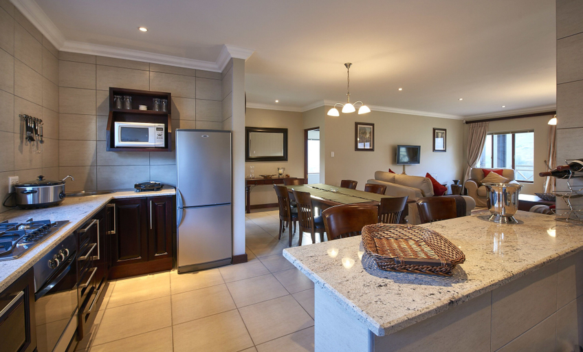 Others 4, Dynasty Red Mountain Ranch, Thabo Mofutsanyane