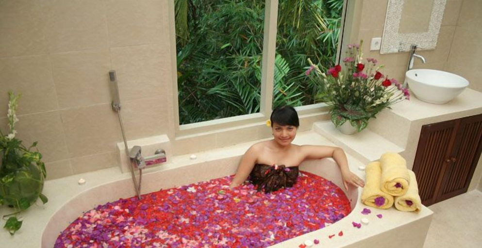 Bathroom 4, Lokasari Bungalows Spa & Gallery, Gianyar
