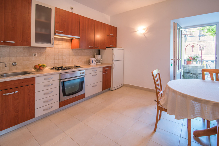 Others 4, Apartment Anica, Malinska-Dubašnica