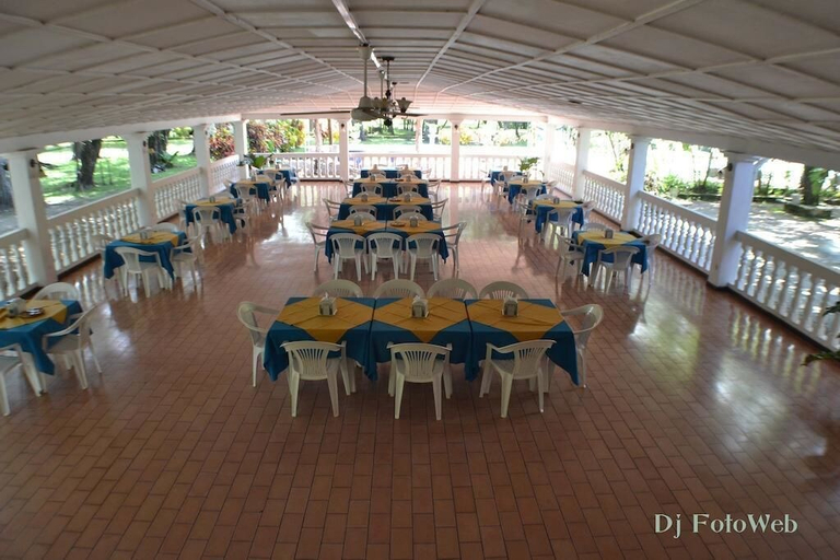 Food & Drinks 5, Hotel La Isla, Parrita