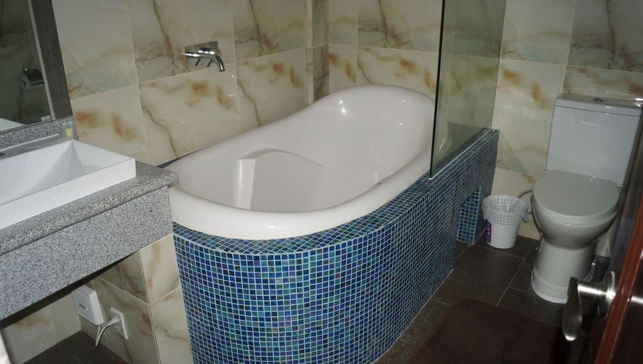 Bathroom 5, Panglao Sea Resort, Panglao
