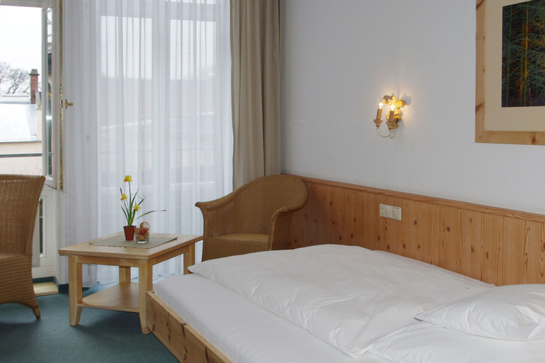 Bedroom 2, Hotel- Restaurant Seethaler, Straubing