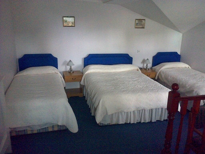 Bedroom 5, Aurora Hotel & Italian Restaurant, Highland