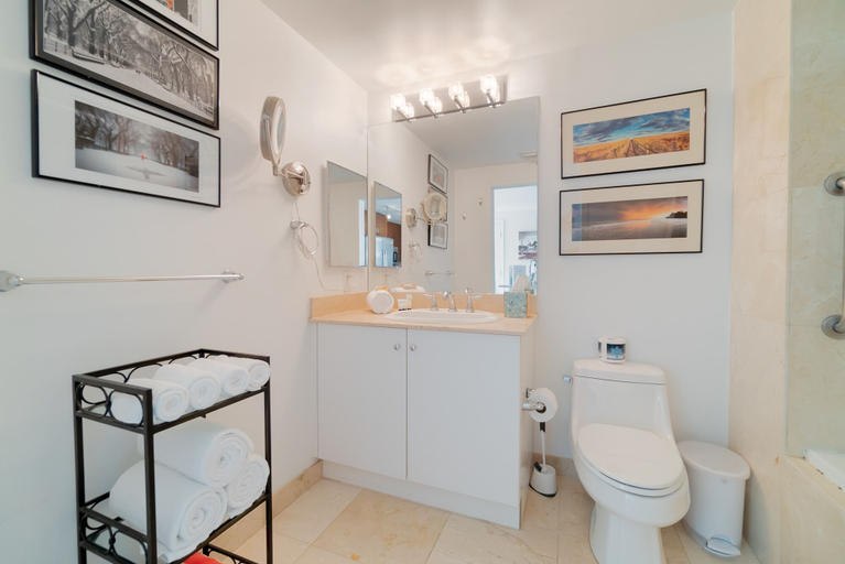 Bathroom 5, Casa Costa 309s Studio, Pools, Jacuzzi, Beach, Shops & Dog Friendly, Palm Beach