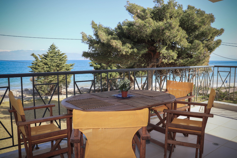Balcony 5, Punda 4 Seasons, West Greece