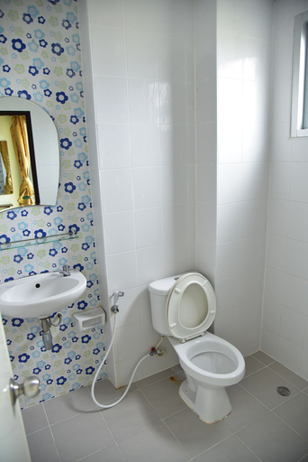 Bathroom 4, Mekpufah Apartment, Muang Chon Buri
