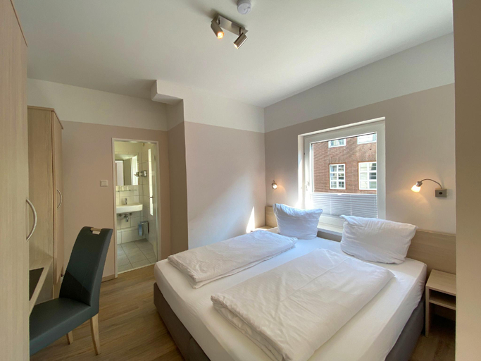 Bedroom 3, also-Hotel an der Hardt, Wuppertal