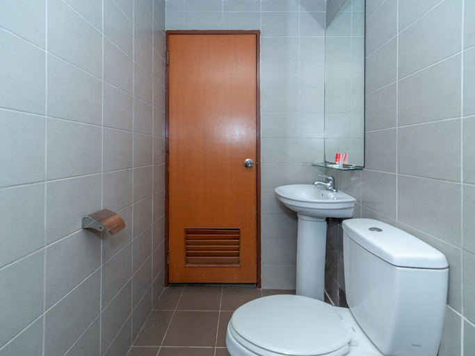 Bathroom 3, Capital O 89538 Ocean Hotel, Labuan