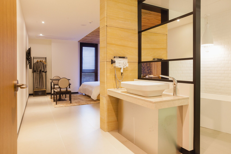 Bathroom 4, Hotel Sienna, Paju