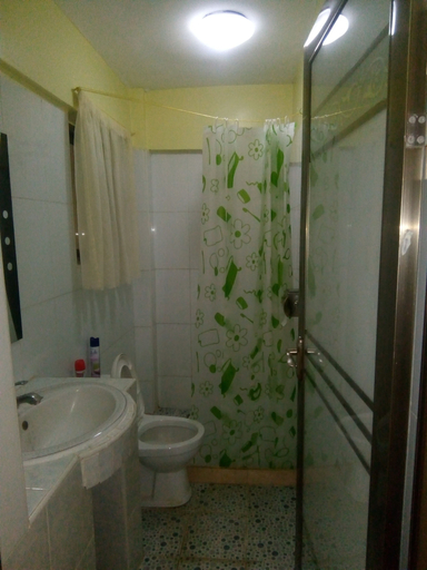Bathroom 4, Savannah Sunset, Starehe