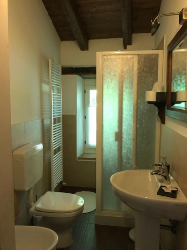 Bathroom 5, Ca' Morano, Modena
