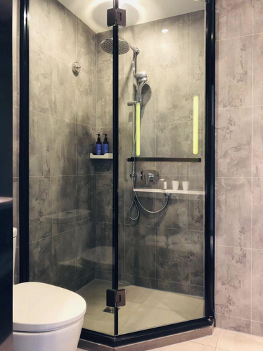Bathroom 4, Hanting Hotel Shanghai Daning International Guangyue Road, Shanghai